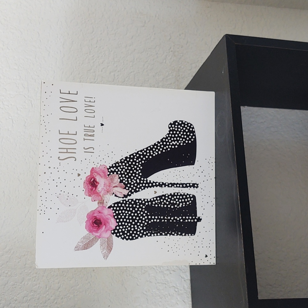 Wall decor by Sara Miller London Demdaco approx 6in.X6in.